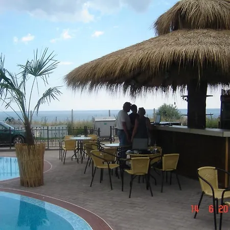 Laguna 2*