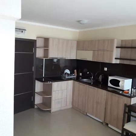 Laguna شقة فندقية 2*